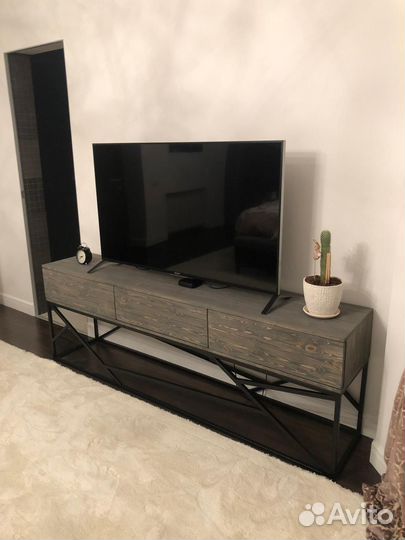 Тумба под телевизор