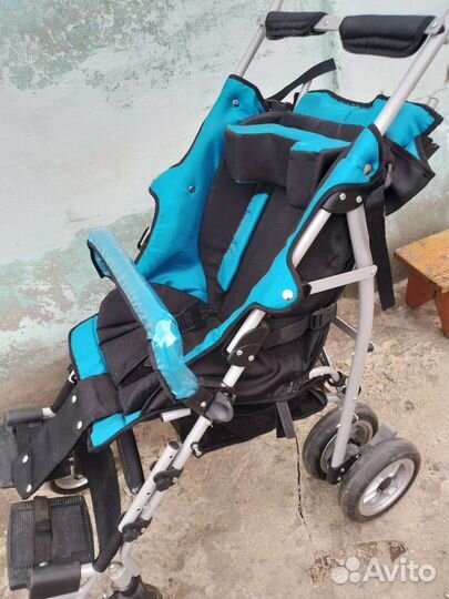 Коляска детская инвалидная