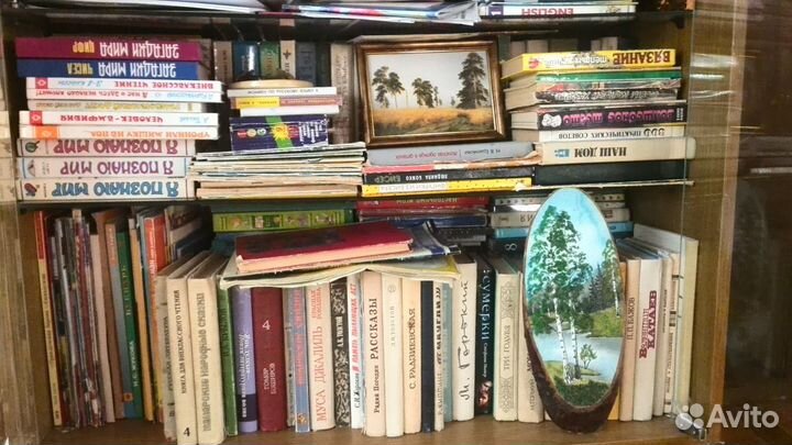 Картина из камня на спиле дерева