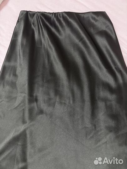 Юбка миди атласная черная