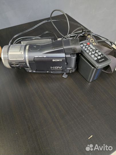Видеокамера Sony HDR-HC1E