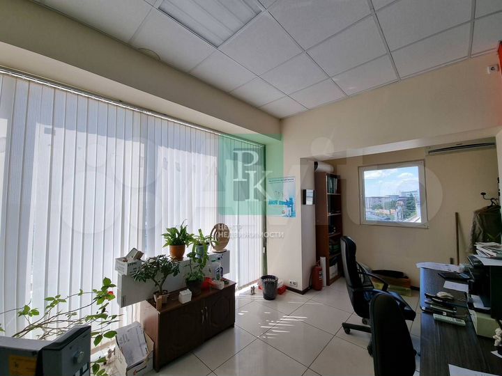 Торговое Услуги Офис 155,9м2 первая линия