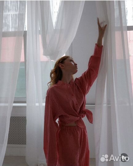 Абсолютно новый пижамный костюм