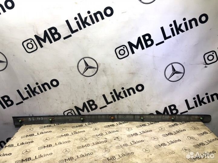 Молдинг двери передний левый Mercedes Ml W163
