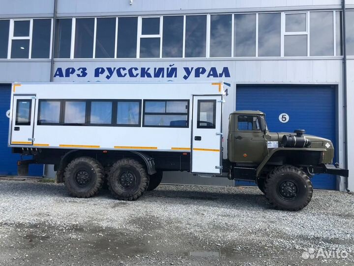 Вахтовый автобус Урал 3255, 2024