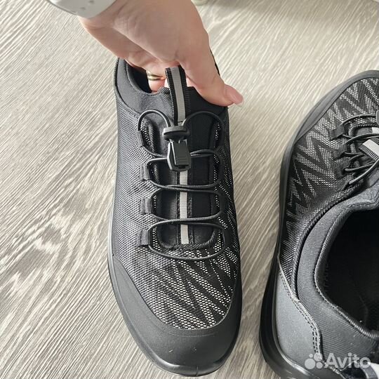 Ботинки с металлическим носом 40