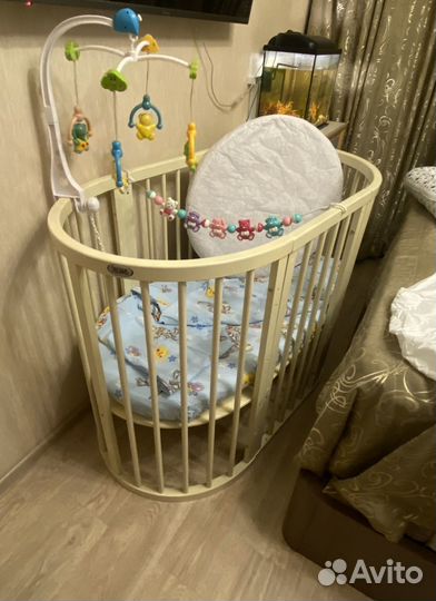 Кроватка трансформер с маятником + подарки