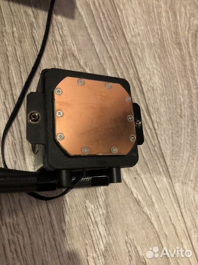 Водяное охлаждение ID-cooling dashflow 240