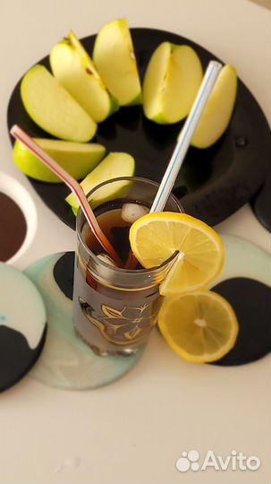 Стеклянные стаканы