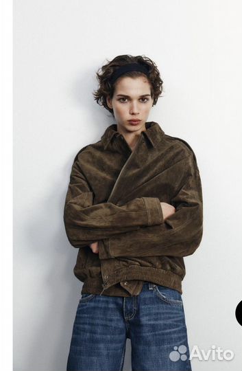 Куртка бомбер женская из натуральной замши