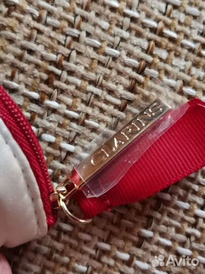 Косметичка clarins новогодняя