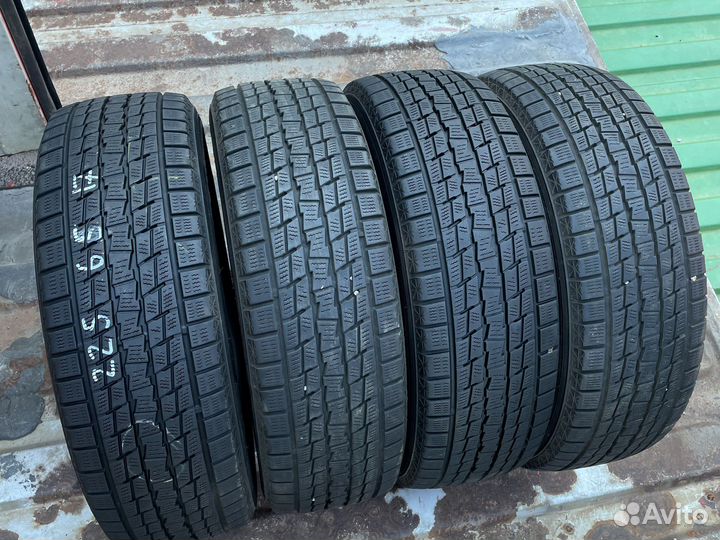 Goodyear Ice Navi SUV 225/65 R17