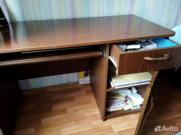 Письменный стол б/у