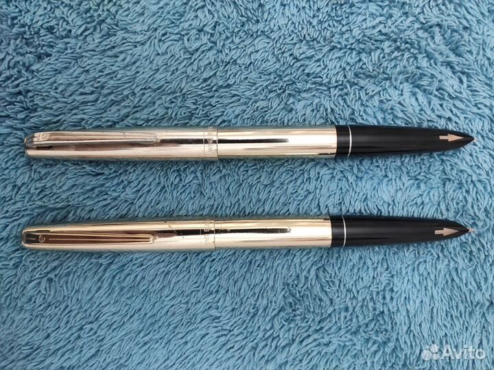Ручка с золотым пером
