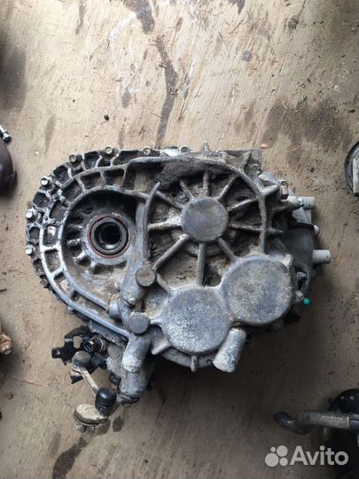 Hyundai sonata nf МКПП