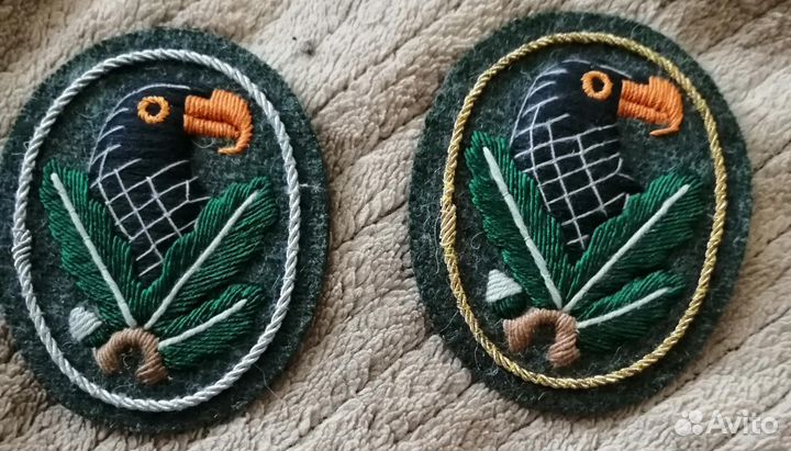 Ремень, нашивки, ленточки, каска