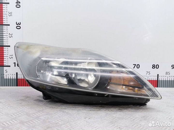 Фара правая Ford Focus 2 рест. 2010 1754447
