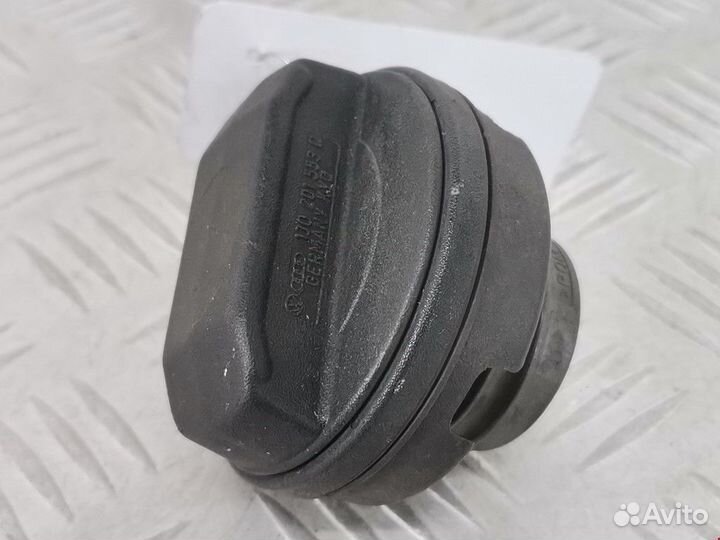 Пробка расширительного бачка Volkswagen Golf 4