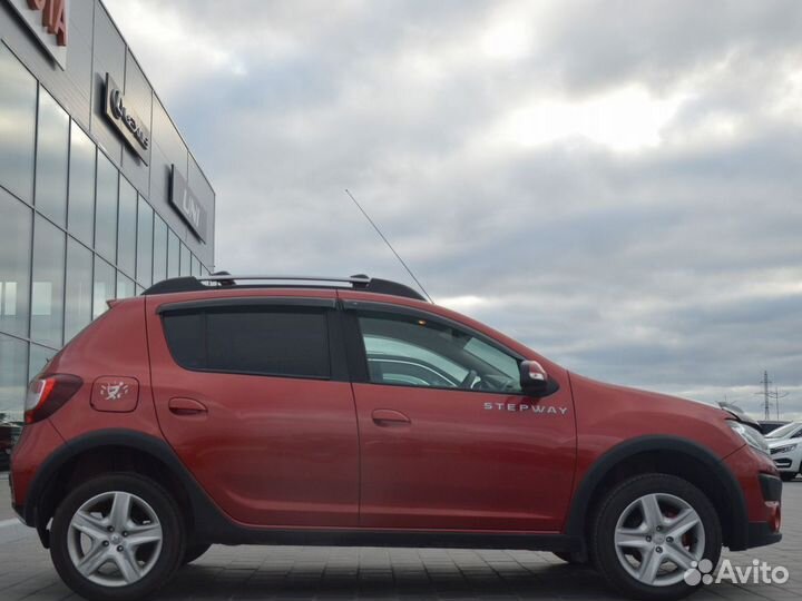 Renault Sandero Stepway 1.6 МТ, 2016, 93 300 км