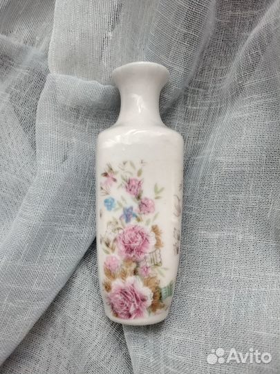 Вазы маленькие фарфор. Китай