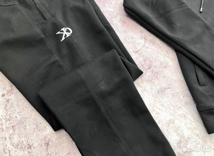 Спортивные костюмы Calvin Klein стильные