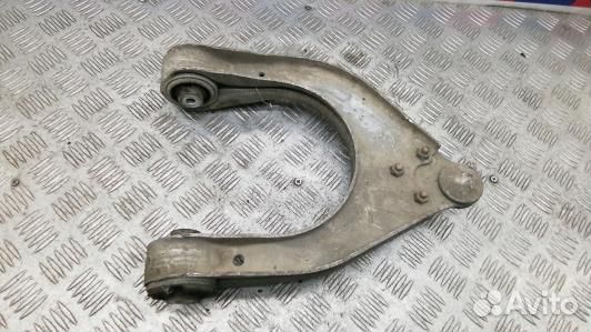 Рычаг передний верхний правый mercedes benz E-clas