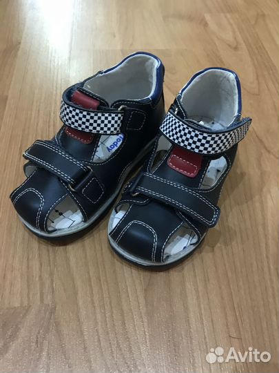 Сандали для мальчика новые