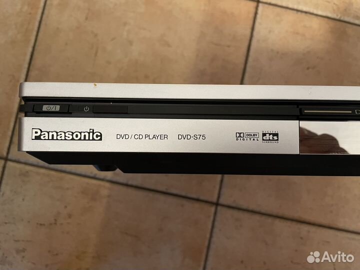 DVD-плеер Panasonic DVD-S75