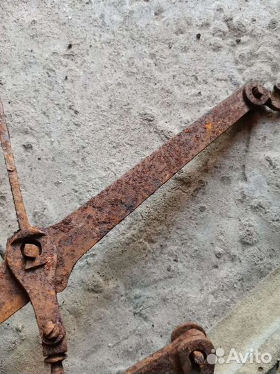 Старинные весы(с клеймом) 2 штуки