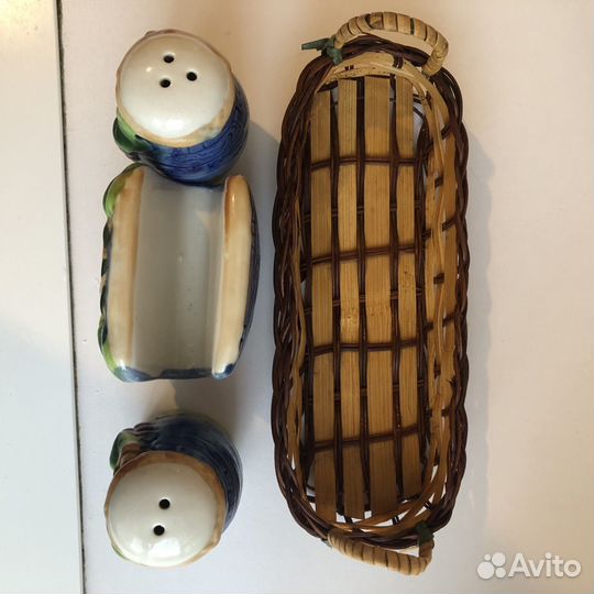 Набор для кухни. Солонка, перечница и салфетница