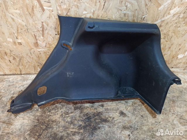 Обшивка багажника правая Hyundai Solaris хэтчбек