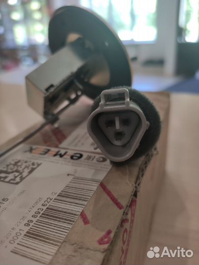 Датчик уровня топлива Lexus LX470