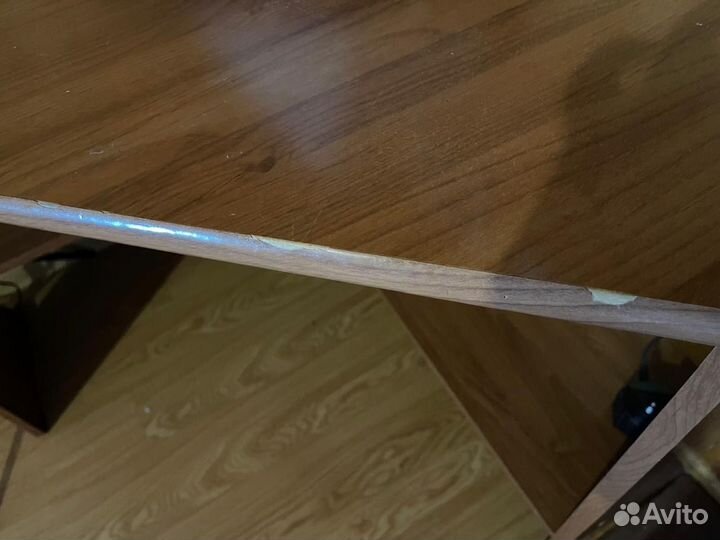 Компьютерный угловой стол