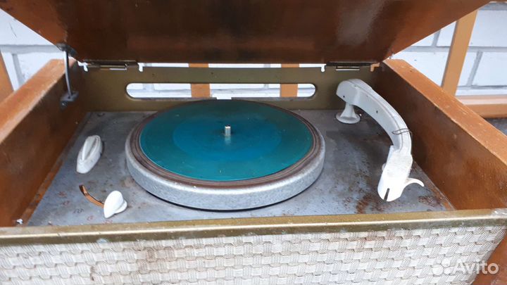 Радиола рекорд 61