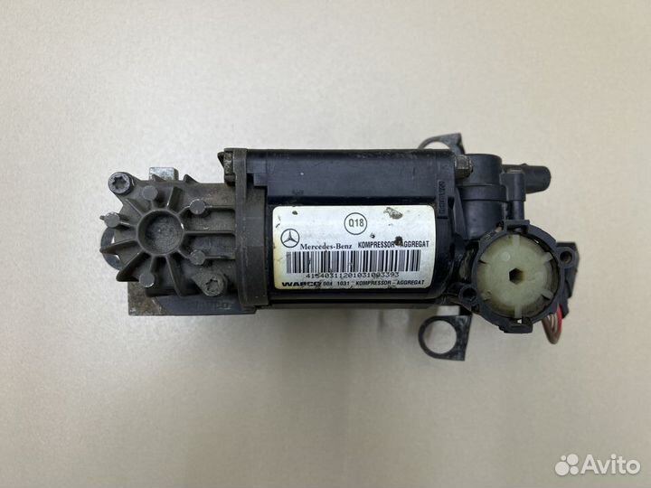Компрессор пневмоподвески Mercedes W220