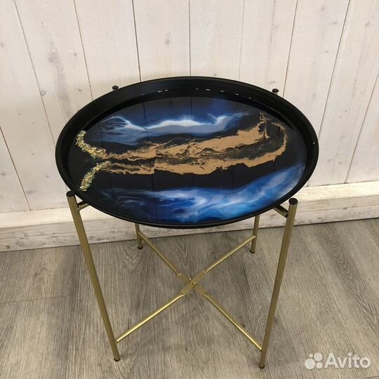 Столик из эпоксидной смолы