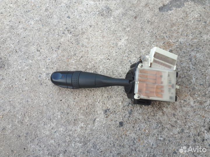 Переключатель поворотов Suzuki Grand Vitara 2