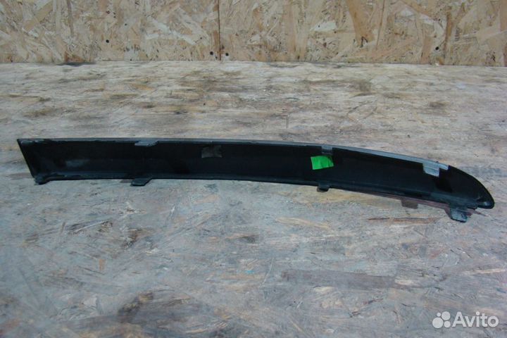 BMW E87 Молдинг переднего бампера левый