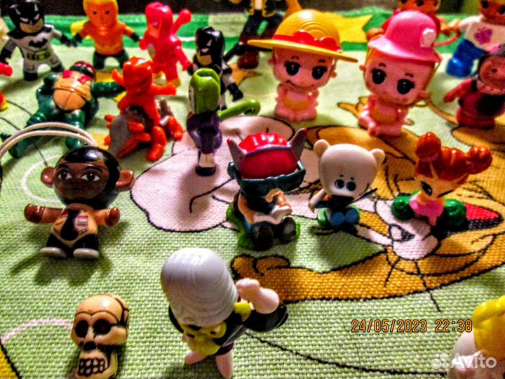 Фигурки, животные, помещающиеся в киндеряйцо