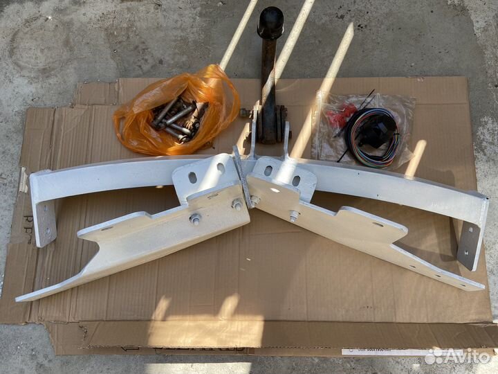 Фаркоп на Hyundai grand starex