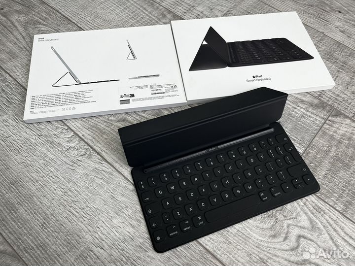 iPad SMART Keyboard клавиаутра