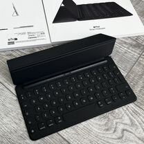 iPad SMART Keyboard клавиаутра