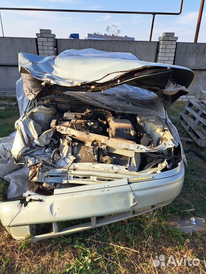 ВАЗ 2111 1.5 МТ, 2001, битый, 270 000 км