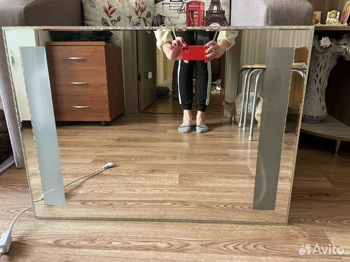 Зеркало с подсветкой