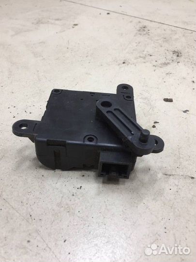 Моторчик привода заслонок отопителя