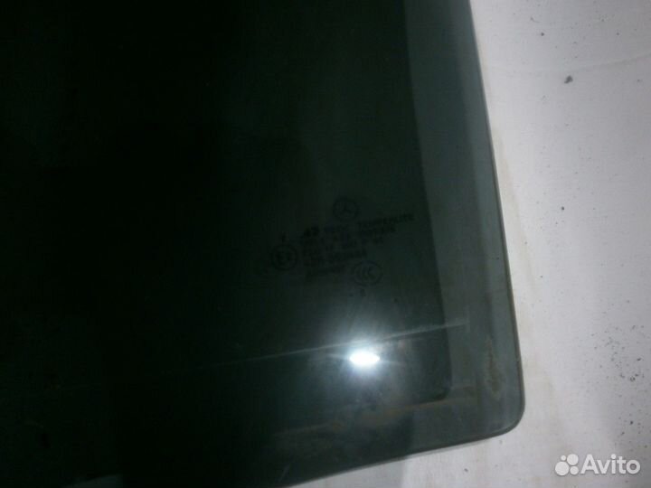 Стекло двери задней левой (Mercedes-Benz GL-class)