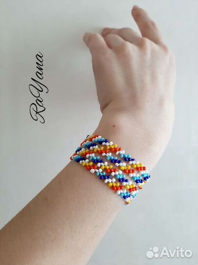 Браслет из бисера