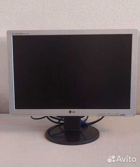 Монитор LG Flatron W1942S