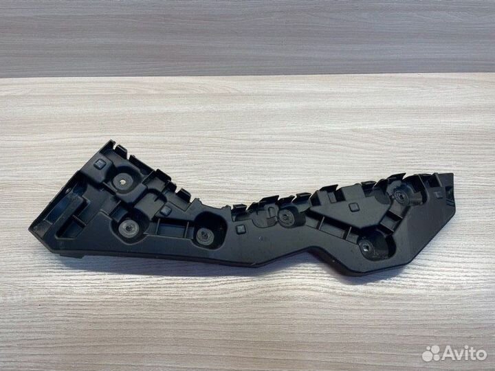 Кронштейн бампера задний правый LADA X-Ray