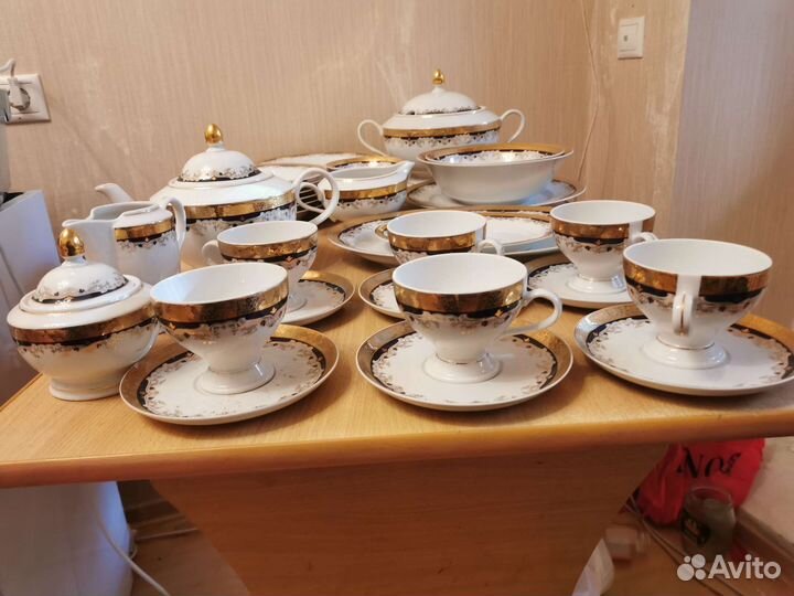 Сервиз столовый и чайный trun Кристина лилия